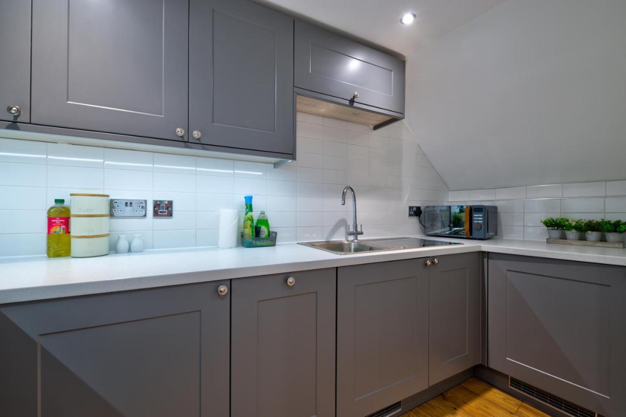 Stamford Central Stay - Stylish 2-Bed Apartment With Wifi Dış mekan fotoğraf