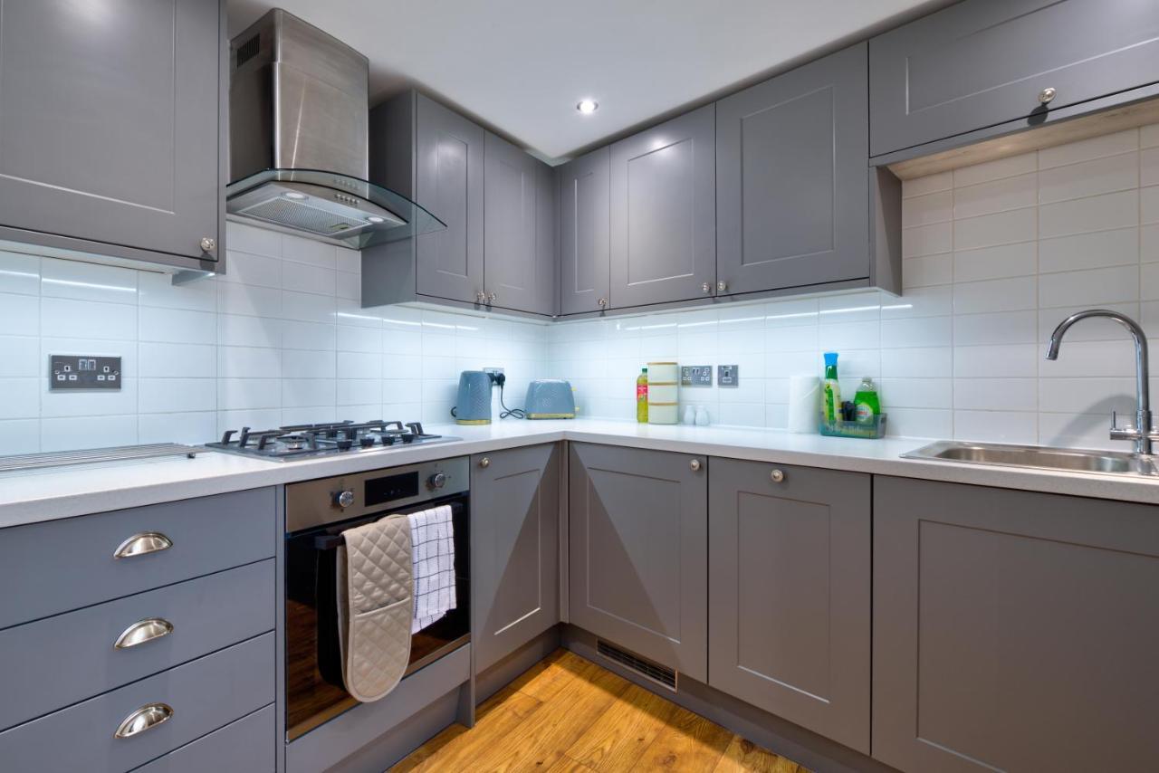 Stamford Central Stay - Stylish 2-Bed Apartment With Wifi Dış mekan fotoğraf
